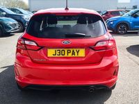 Usado Ford Fiesta ST-Line 99 HP (72 kW) 2023 Vermelho Citadino