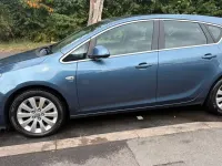 Used Vauxhall Astra Elite 165 HP (121 kW) 2014 Blue Hatchback