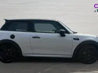Gebraucht Mini Cooper S Premium 178 PS (130 kW) 2024 Weiß Kleinwagen