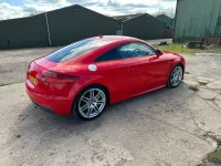 Begagnad Audi TT Black Edition 184 HK (135 kW) 2014 Röd Sportkupé