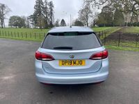 Used Vauxhall Astra Design Edition 125 HP (91 kW) 2019 Silver Estate
