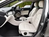 Usado Mercedes GLA250 Premium 211 HP (155 kW) 2017 Cinzento SUV