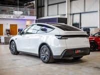 Used Tesla Model Y Long Range RWD 286 kW (389 HP) 2025 White SUV