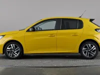 Używany Peugeot 208 Active+ 102 KM (75 kW) 2023 Żółty Hatchback