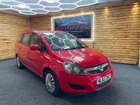 Used Vauxhall Zafira 115 HP (84 kW) 2012 Red MPV