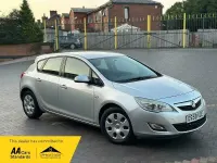 Used Vauxhall Astra 115 HP (84 kW) 2010 Silver Hatchback