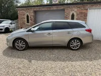 Used Toyota Auris Hybrid 136 HP (100 kW) 2013 Grey Estate