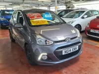 Gebraucht Hyundai i10 Premium 67 PS (49 kW) 2014 Grau Kleinwagen