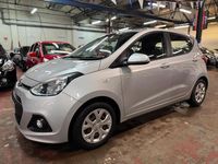 Used Hyundai i10 SE 67 HP (49 kW) 2014 Silver Hatchback