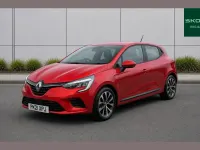 Used Renault Clio Iconic 88 HP (64 kW) 2021 Red Hatchback