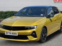 Used Vauxhall Astra 179 HP (131 kW) 2024 Yellow Hatchback