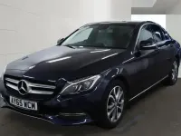 Usado Mercedes C200 2015 Azul Sedan
