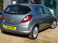 Second-hand Vauxhall Corsa 90 CP (66 kW) 2011 Argintiu Hatchback