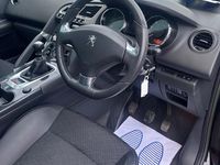 Begagnad Peugeot 3008 Allure 2014 Svart Kombi