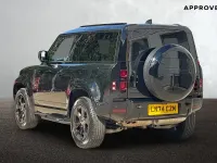 Used Land Rover Defender SE Dynamic 246 HP (180 kW) 2024 Santorini black SUV