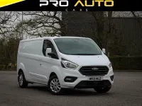 Used Ford Transit Custom Limited 185 HP (136 kW) 2021 White Van