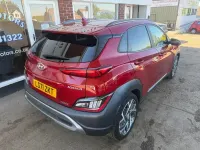 Usado Hyundai Kona Premium 141 CV (103 kW) 2021 Rojo SUV
