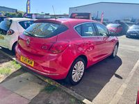 Used Vauxhall Astra Excite 2015 Red Hatchback