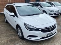 Begagnad Vauxhall Astra 2018 Vit Kombi
