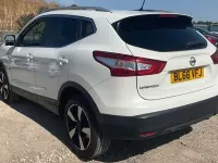 Used Nissan Qashqai N-Connecta 2016 White SUV