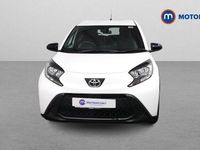 Used Toyota Aygo X PURE 72 HP (52 kW) 2024 White SUV