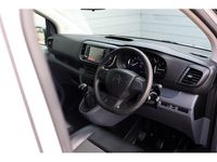 Used Citroën Dispatch 2018 White MPV