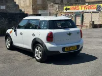 Used Mini Cooper D 2013 White Hatchback