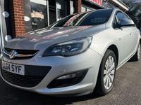 Used Vauxhall Astra Design Edition 110 HP (80 kW) 2015 Silver Estate
