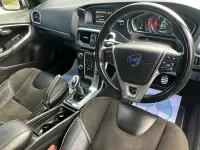 Used Volvo V40 R-Design 115 HP (84 kW) 2014 White Hatchback