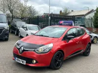 Used Renault Clio Dynamique 90 HP (66 kW) 2014 Red Hatchback
