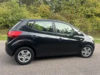 Second-hand Kia Venga 90 CP (66 kW) 2011 Negru Hatchback