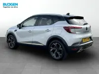 Używany Renault Captur Engineered 160 KM (117 kW) 2023 Szary SUV