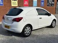 Used Vauxhall Corsa 95 HP (69 kW) 2016 White Hatchback