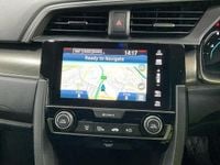 Used Honda Civic SR 126 HP (92 kW) 2019 Polished metal grey Hatchback