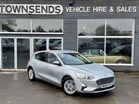 Used Ford Focus Titanium 125 HP (91 kW) 2018 Silver Hatchback