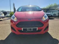 Używany Ford Fiesta Zetec 140 KM (102 kW) 2015 Czerwony Hatchback