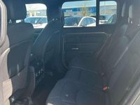 Used Land Rover Defender 300 HP (220 kW) 2024 Green SUV