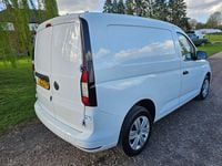 Usado VW Caddy Pro 102 CV (75 kW) 2021 Gris Monovolumen