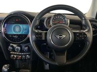 Usado Mini Cooper S Classic 176 HP (129 kW) 2022 Vermelho Citadino
