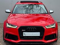Usado Audi RS6 Design 560 HP (411 kW) 2015 Vermelho Carrinha