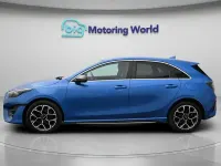 Używany Kia Ceed GT-Line 158 KM (116 kW) 2024 Niebieski Hatchback