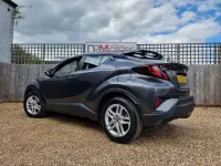 Gebraucht Toyota C-HR 122 PS (89 kW) 2023 Grau SUV
