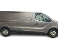 Usado Renault Trafic Business 125 HP (91 kW) 2016 Cinzento Monovolume