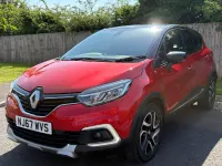 Used Renault Captur Dynamique 90 HP (66 kW) 2017 Red SUV