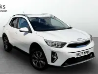 Used Kia Stonic 99 HP (72 kW) 2023 White SUV