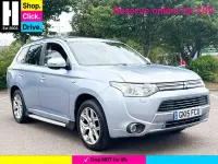 Używany Mitsubishi Outlander P-HEV 200 KM (147 kW) 2015 Niebieski Kombi