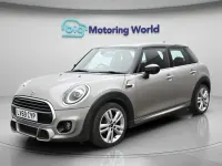 Usado Mini Cooper Hatch 136 HP (100 kW) 2019 Prateado Citadino