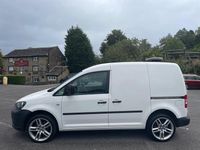 Begagnad VW Caddy Startline 102 HK (75 kW) 2017 Vit Minibuss