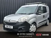 Second-hand Vauxhall Combo 105 CP (77 kW) 2016 Argintiu Van