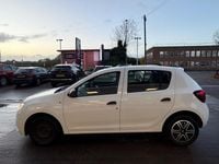 Used Dacia Sandero Essentiel 95 HP (69 kW) 2019 Glacier white Hatchback